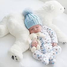 صورة طفل صغير نائم صور أطفال حلوين جميلة صور أطفال بيبي منوعة أولاد وبنات جميلة baby kids images