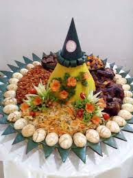 Tumpeng Cantik Pesan Tumpeng Ulang Tahun Nasi Kuning Tumpeng Wa 081293232007 Or Visit Http Dapurhana Com Food Decoration Creative Food Food Art