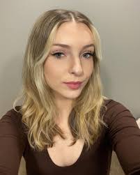 Baylee Stuart (@baylee.stuart) • Instagram photos and videos