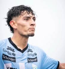 🗣️🔴”Estamos a la espera de la llegada de Enzo Larrosa, delantero uruguayo  (...) Nos hace falta un media punta en el equipo” 🎙️Alejandro Restrepo, DT  de Medellín, en #ElVbarCaracol 📻🔥Entrevista EN VIVO