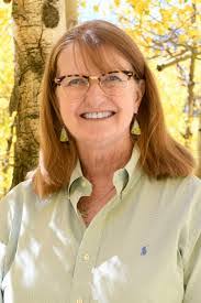 Claire Griggs's Instagram, Twitter & Facebook