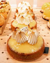 Laurie On Instagram La Tarte Citron Yuzu Meringuee De Carl Marletti Une Patisserie Que J Apprecie Beaucoup Et J Aime Su In 2020 Desserts Mini Cheesecake Food