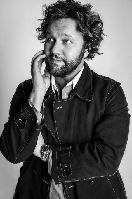 Singer David Phelps to play classics