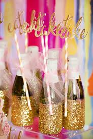 15 Coole Mottoparty Ideen Fur Noch Mehr Gute Laune Mottoparty Ideen Silvester Mottoparty Ideen Party Zum 50 Geburtstag