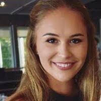 Leah Phipps's Instagram, Twitter & Facebook