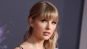 Check spelling or type a new query. Fur Die Liebe Taylor Swift Ist Heimlich Zu Ihrem Freund Gezogen