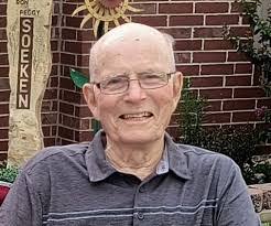 Kay Eberhart's Instagram, Twitter & Facebook