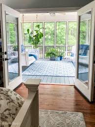 Screened In Back Porch Decorating Ideas With Swinging Day Bed Screened Porch Decorating Sunroom Decorating Porch Design