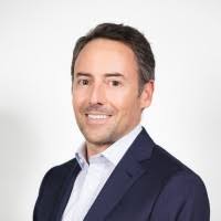 90+ perfiles de «Jack Russo»