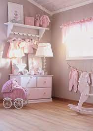 Rideaux vert anis et rose. Chambre Bebe Fille Le Rose Et Le Taupe Pour Une Deco Reussie