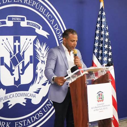 El honorable Cónsul General Jesús Vásquez Martínez ha designado al Vicecónsul Amaury Reyes como encargado de la nueva Oficina Alterna del Consulado Dominicano en el Bronx, ubicada en: 📍 2633 Webster Ave.