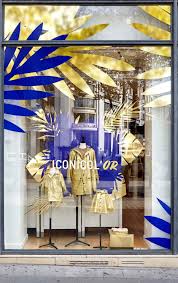 iconicol or lucie conan graphiste freelance paris vitrine magasin photo nuage visuels de presentoirs
