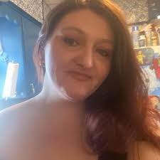 Quick question regarding kids trick a treating next Thursday eve..it's our  1st Halloween here, don't want to knock, scare or upset anyone, who would  be up for a visit? 🎃