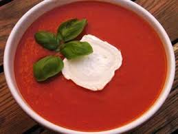 Frische Selbstgemachte Tomatensuppe Mit Goldwurfeln Rezept Rezept Tomaten Suppe Tomatensuppe Rezepte