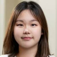 Lori Chen's Instagram, Twitter & Facebook