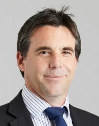 Judge slashes fee claim, slams administrators