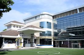 A place to come witness the epitome of thick, voluptuous and damn fine. St Andrews International School Dusit Review Whichschooladvisor