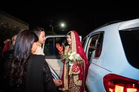 Directed by breiner the film follows a newly married couple (amy de jong, and gerrard van halsema) as they spend their wedding night in a bed and breakfast. New York Indian Wedding Photographer Archives Pspi Studios