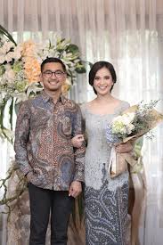 Tunangan adalah hal yang mendebarkan sekaligus membahagiakan. 45 Baju Lamaran Ideas Kebaya Kebaya Lace Model Kebaya
