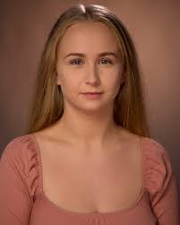 Anna Chand's Instagram, Twitter & Facebook