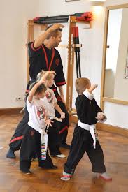 Mach von jeder übung 3 sätze. Kung Fu Fur Kinder 4 6 Jahre Kampfkunstschule Kiener Maxhutte Haidhof