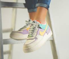 Nike air force 1 lv8 sneakers/shoes shop now. Epingle Sur Nike Air Force 1 Sneakers