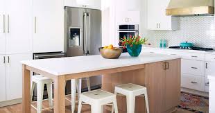 Do you enjoy the traditional, classy look of a solid oak kitchen island? These Kitchen Islands With Storage And Seating Are The Epitome Of Functional