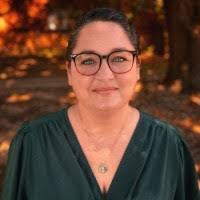 Amber Kingsley's Instagram, Twitter & Facebook