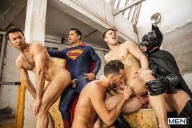 Allen King Gay Porn Batman V Superman : A Gay XXX Parody Part 3 – X Private  Club