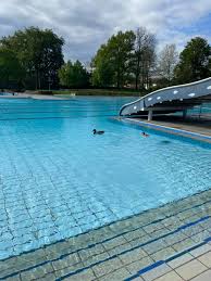 Seit 1855 liefert ihnen das traunsteiner tagblatt täglich aktuelle nachrichten aus traunstein und umgebung! Freizeitzentrum Trostberg Home Facebook