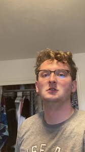 Descubriendo los Riffs de Guitarra de Avi Kaplan