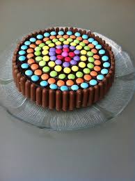 Gateau Au Chocolat Fingers Et Smarties Les Delices De Cintit Chocolat Cintit Delices Fingers Gat Chocolate Cake Monster High Cakes Smarties Chocolate