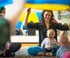 At music together ®, we know it's never too early to get babies started in class! 18 Fun Baby And Me Classes In Chicago Mommypoppins Things To Do In Chicago With Kids