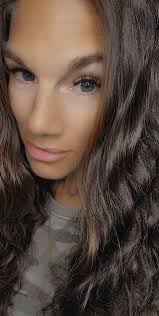 Lisa Macqueen, CEO and Co-founder of Cleancorp is my latest podcast guest  for She's The Boss Chats. Lisa is amazing! After many years working in  sales and marketing for the hotel and