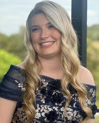 Michelle Kahler's Instagram, Twitter & Facebook