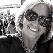 Glenda Reilly's Instagram, Twitter & Facebook