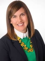 Kelly Whiting's Instagram, Twitter & Facebook