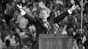 Billy graham spoken to millions around the world and served as advisor to us presidents. Evangelist Billy Graham Dies At 99 Abc News