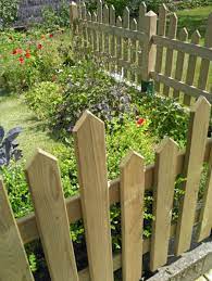 bois pour faite cloture recherche google barriere bois jardin barriere jardin cloture jardin