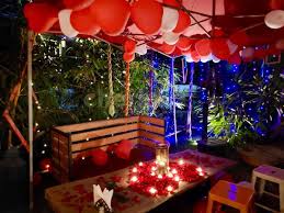 It may not end up the greatest, but at least you two will have fun in the process! 5 Best Romantic Candlelight Dinner Date Ideas In Pune That Every Couple Should Try