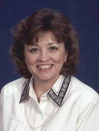 Aimee Curry's Instagram, Twitter & Facebook