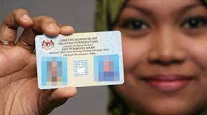 Akad adalah membuat simpul, perjajian, kesepakatan; Tunjuk Sijil Nikah Dulu Baru Boleh Beli Tiket Couple Seat Kalau Tak