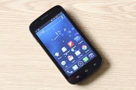 Prestigio MultiPhone 5000 Duo ...