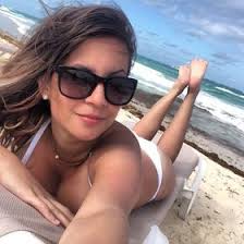 Online dating is difficult, even when you're using the best dating sites for professionals. 82 Doctor Dating Site Ideas Best Online Dating Sites Doctor Medical Doctor Love