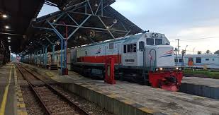 Pesan tiket kereta online tiket.com partner resmi pt kai. Harga Tiket Kereta Api Kertanegara Terbaru Purwokerto Solo Cuma Rp75 Ribu Pesan Online Mulai 14 Maret 2021 Portal Purwokerto
