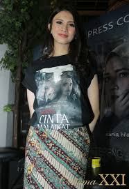 Fachry albar, dewi irawan, nora danish and others. Donita Dapat Pelajaran Baru Lewat Bukan Cinta Malaikat Cinema 21