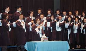 Sırada yer aldığını, diş hekimliği fakültesi'nin uluslararası sağlık turizmi sertifikasına sahip olan tek devlet üniversitesi olduğunu, ziraat. Dis Hekimleri Diplomalarini Aldi Medimagazin Saglik Haber Portali Saglik Personeli Haberleri