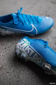 663 résultats pour 'chaussure de foot'. Quels Sont Les 10 Plus Beaux Crampons De L Annee 2019