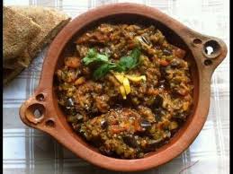 اجي تشوفي طياب زعلوك كايجي من ألذ ما يكون وصفة زعلوك المغربي Recette Aubergines Facile Youtube Moroccan Food Moroccan Cuisine Everyday Dishes