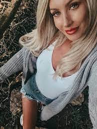 Lucie Long's Instagram, Twitter & Facebook